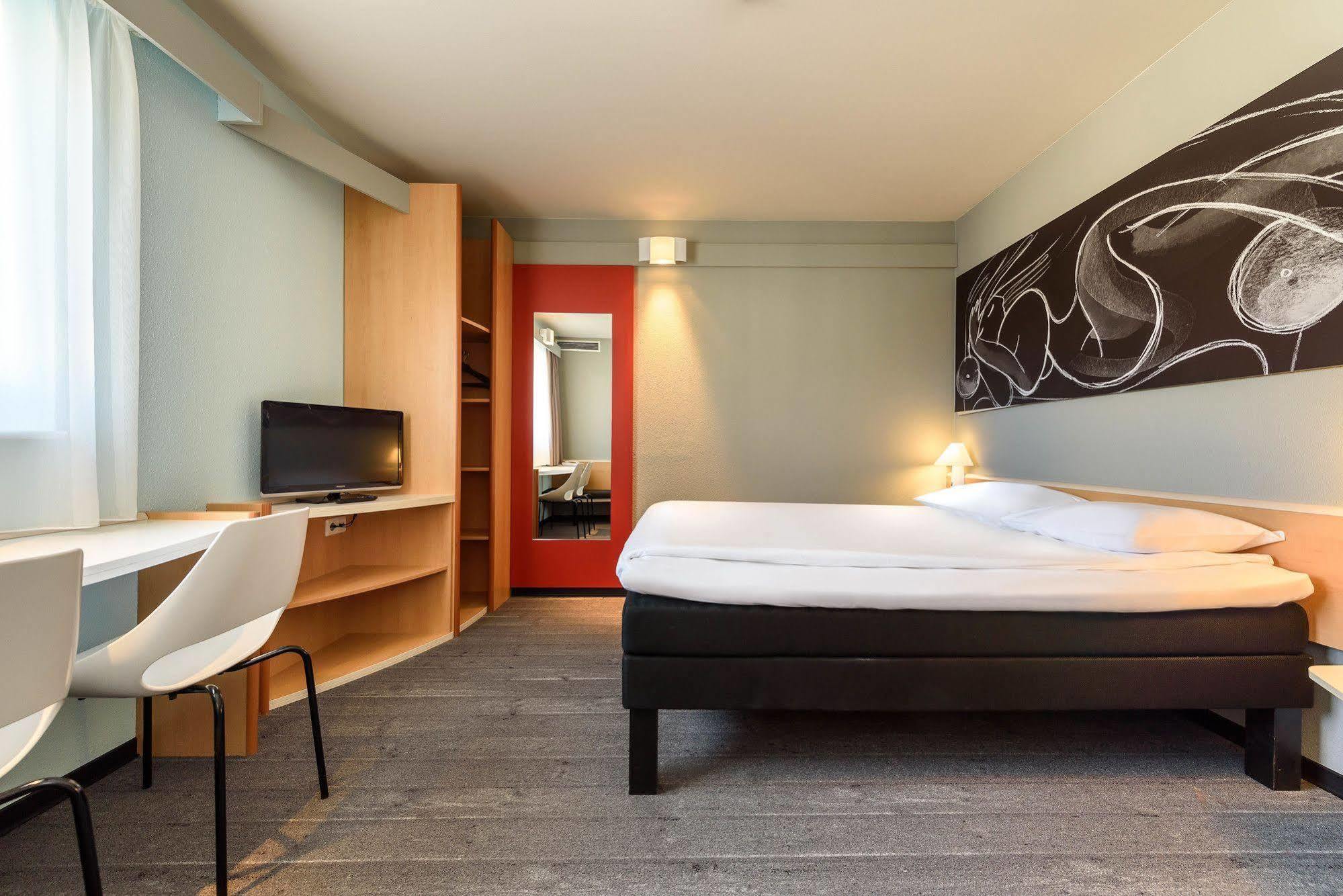 Hotel Ibis Μπρέγκενζ Εξωτερικό φωτογραφία